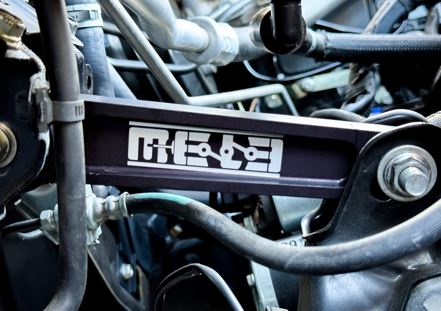 MeLe Edition Universal Subaru Pitch Stop Mount