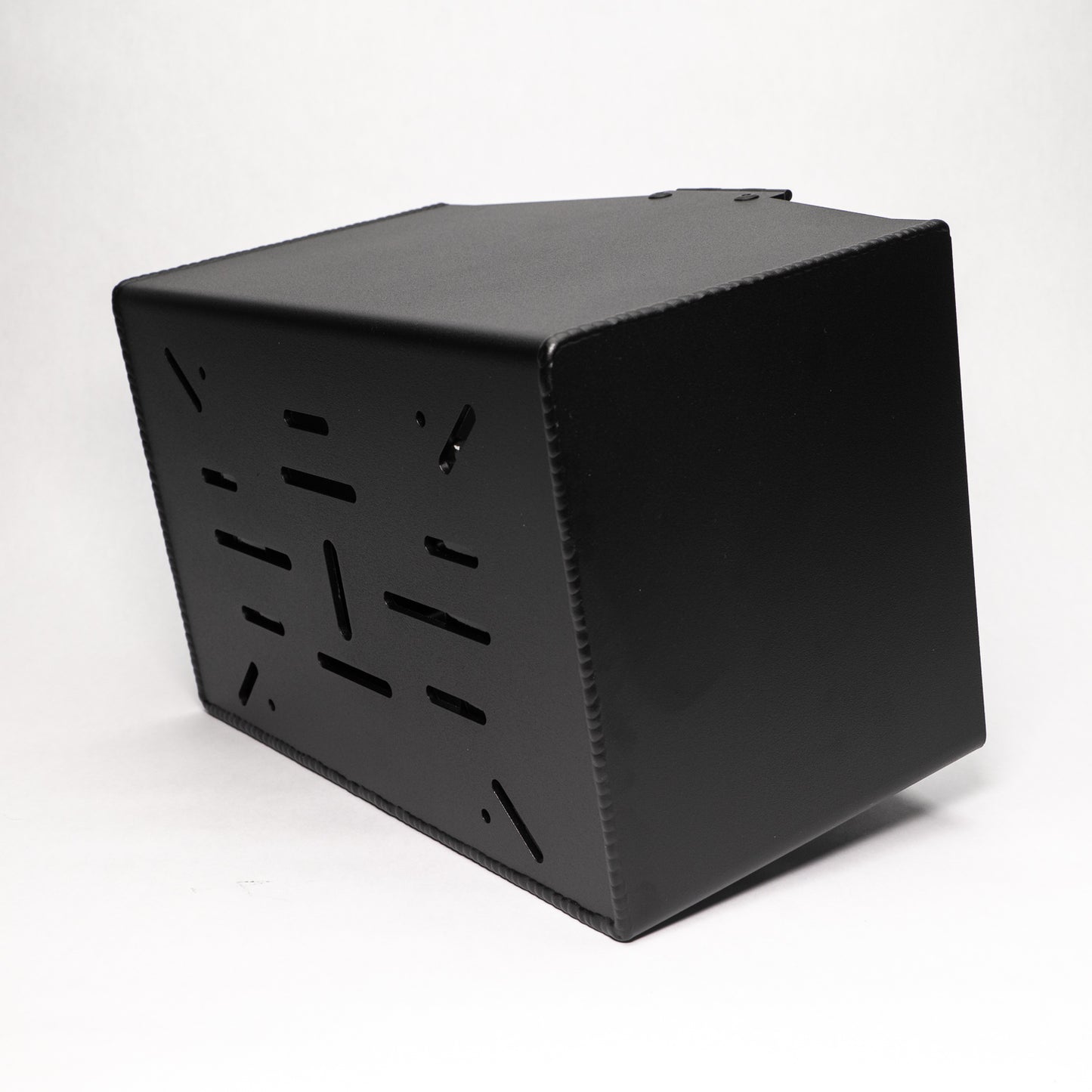 bottom view of MeLe Design Firm Group 34 battery mount 