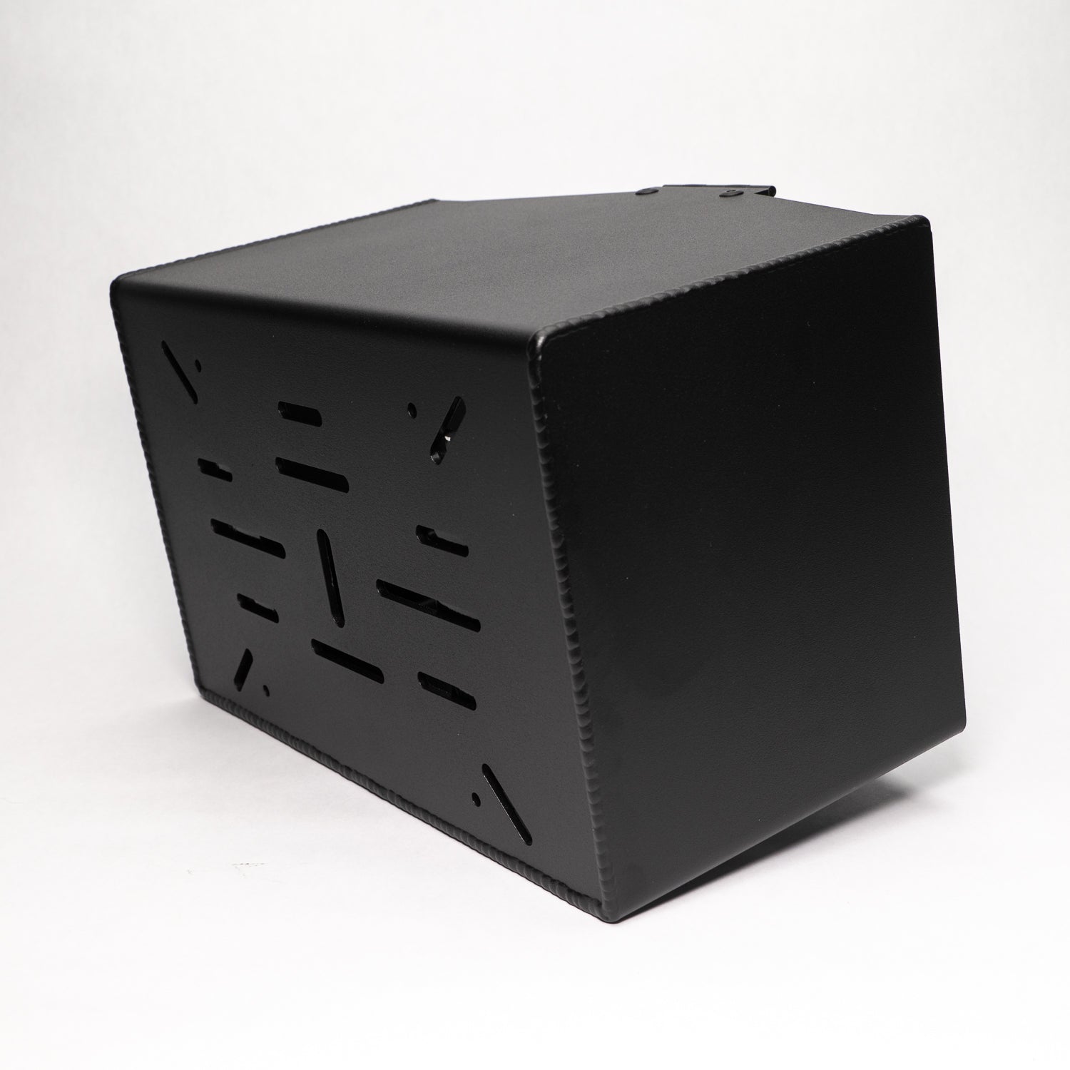 bottom view of MeLe Design Firm Group 34 battery mount 